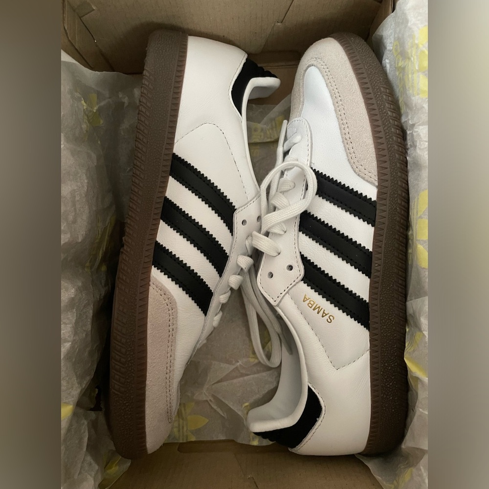 Women’s adidas sambas